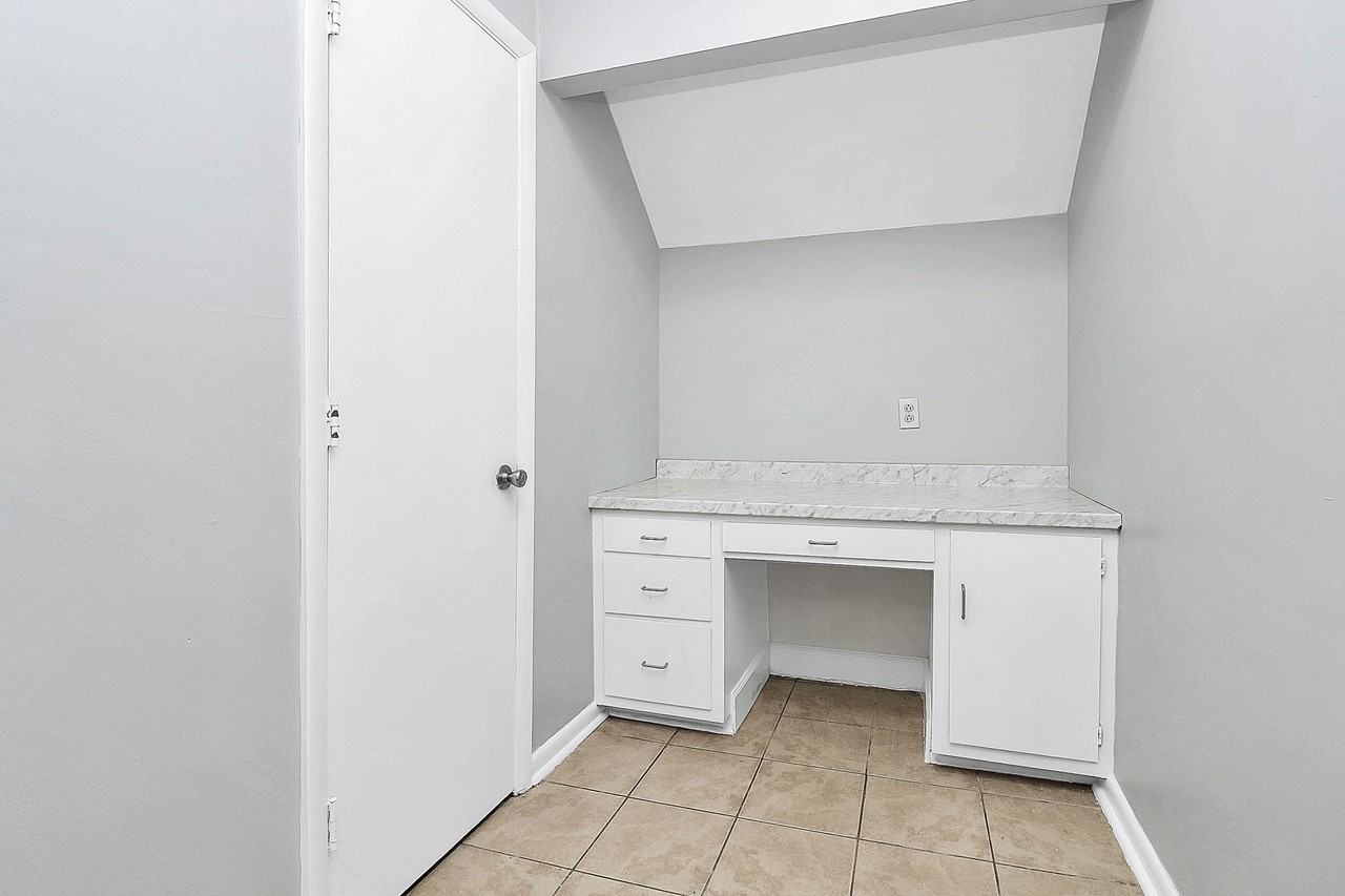 9121 Troon Ln #A - Photo 6 of 33