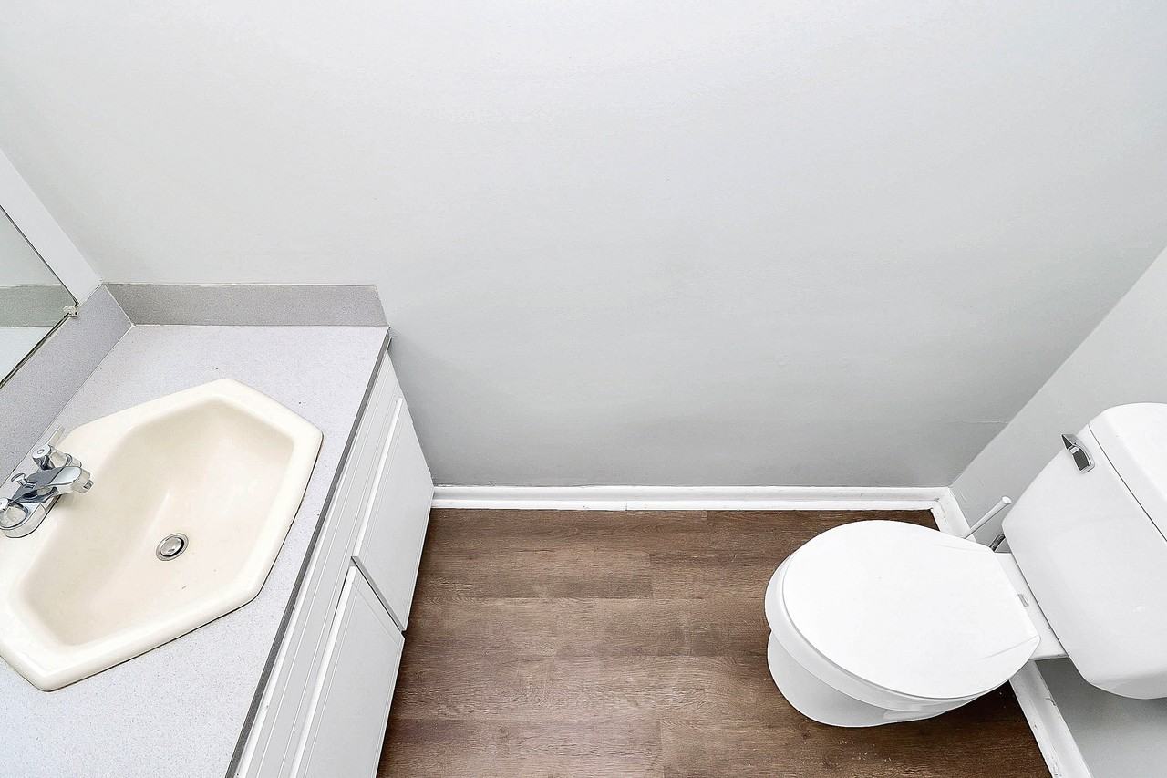 9121 Troon Ln #A - Photo 7 of 33