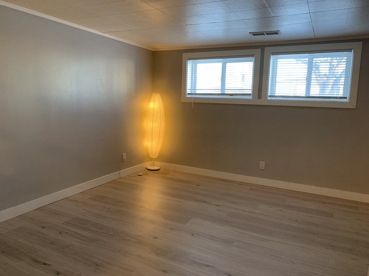 925 36 Street Northeast - Photo 3 of 14