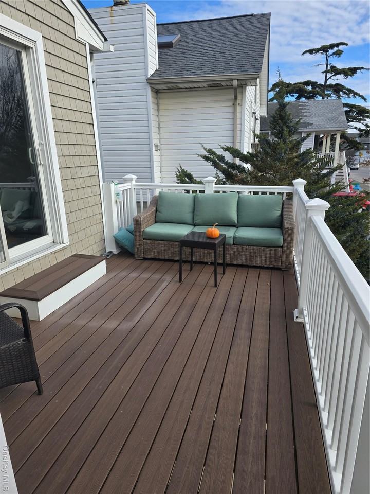 359 E Pine St - Photo 3 of 25