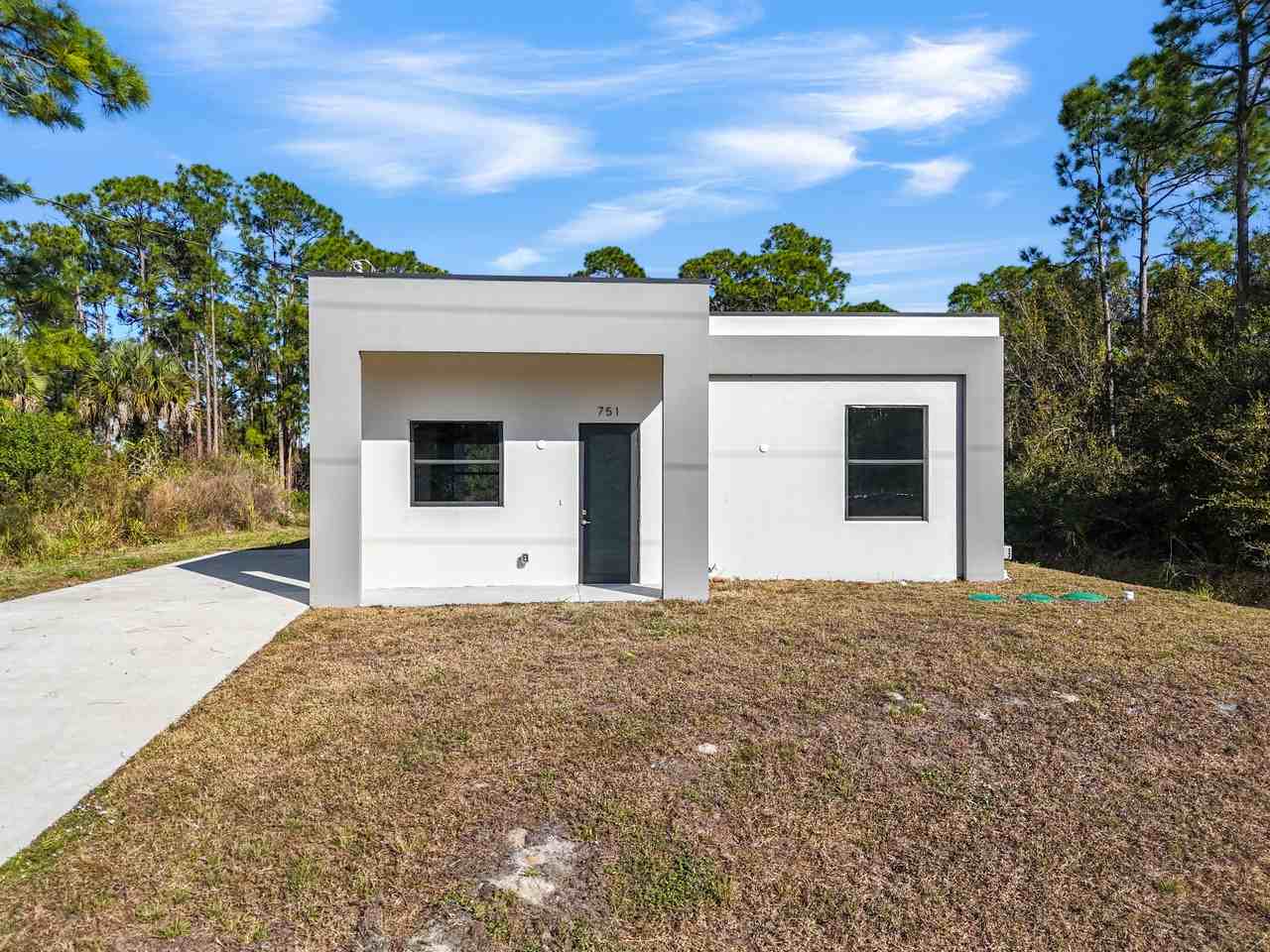 751 Clancy St E #1 - Photo 2 of 24