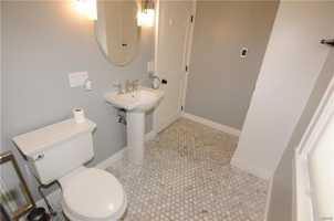 featured image of 100 Utica Rd