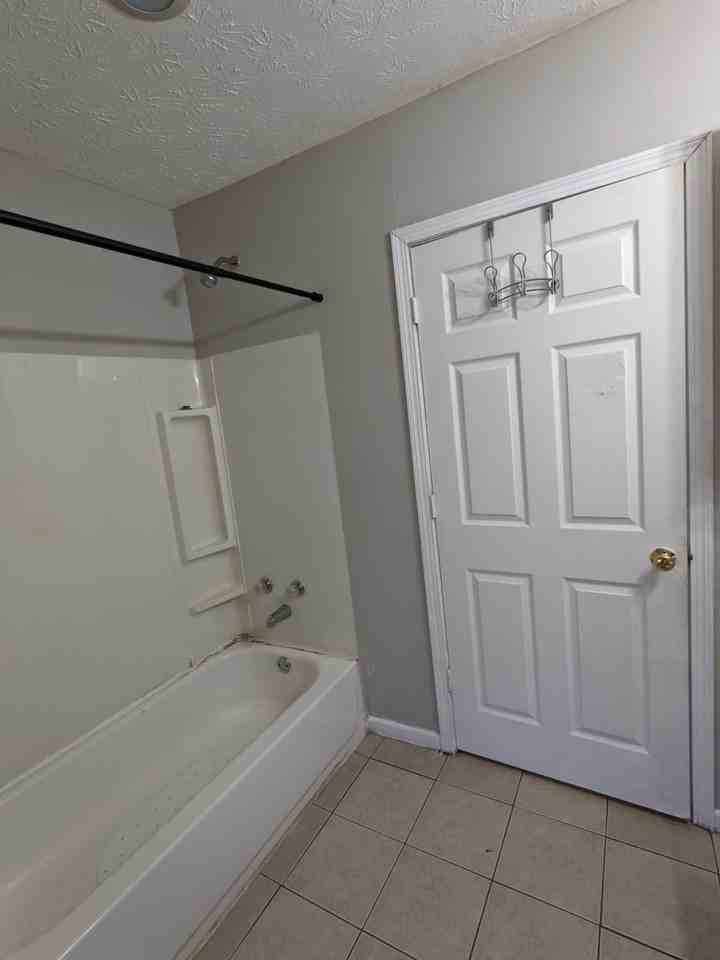 3536 W 47th St #1 - Photo 6 of 12