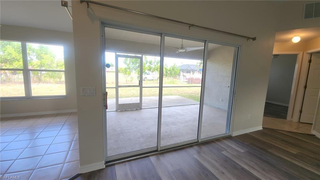 923 Sw 33rd Ter - Photo 3 of 11