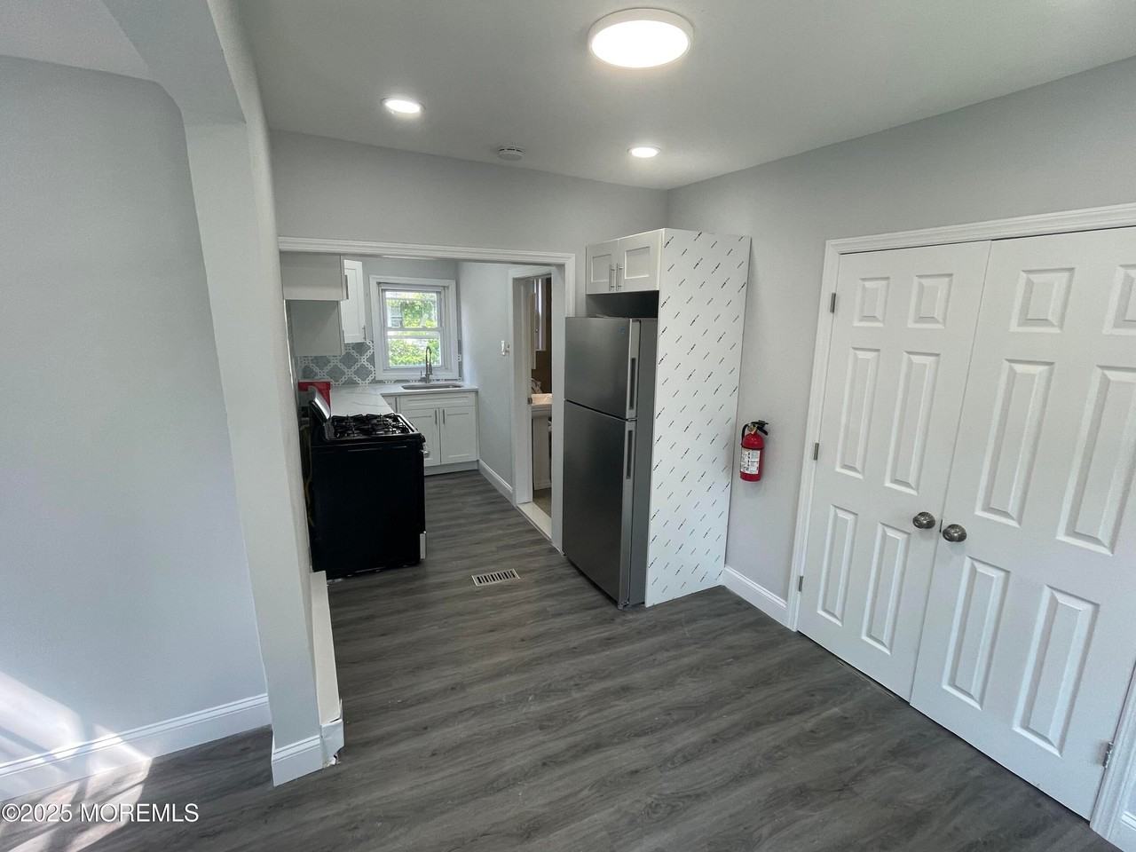 413 Ridge Ave
