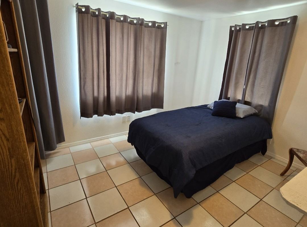 919 E 30th St #2 - Photo 3 of 5