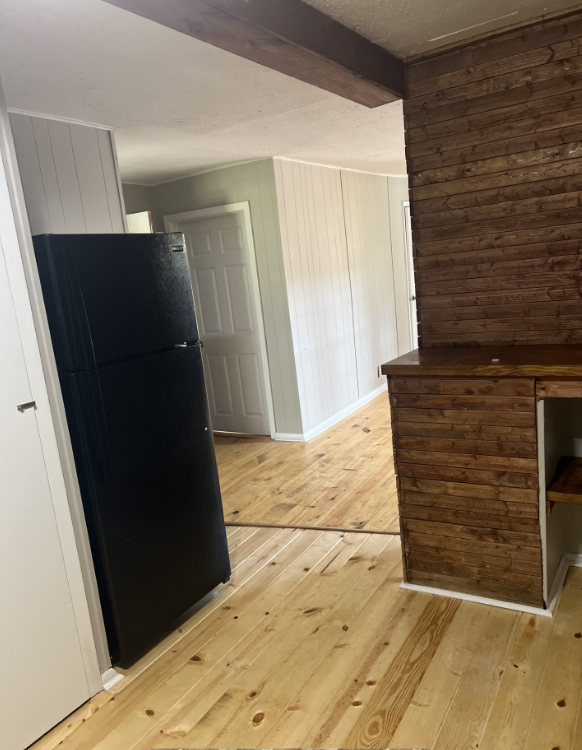 136 Kellum Dr #1 - Photo 4 of 9