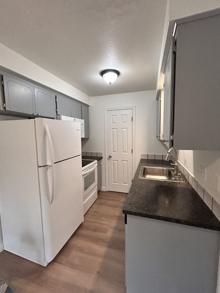 1222 Nw Couch St - Photo 6 of 18