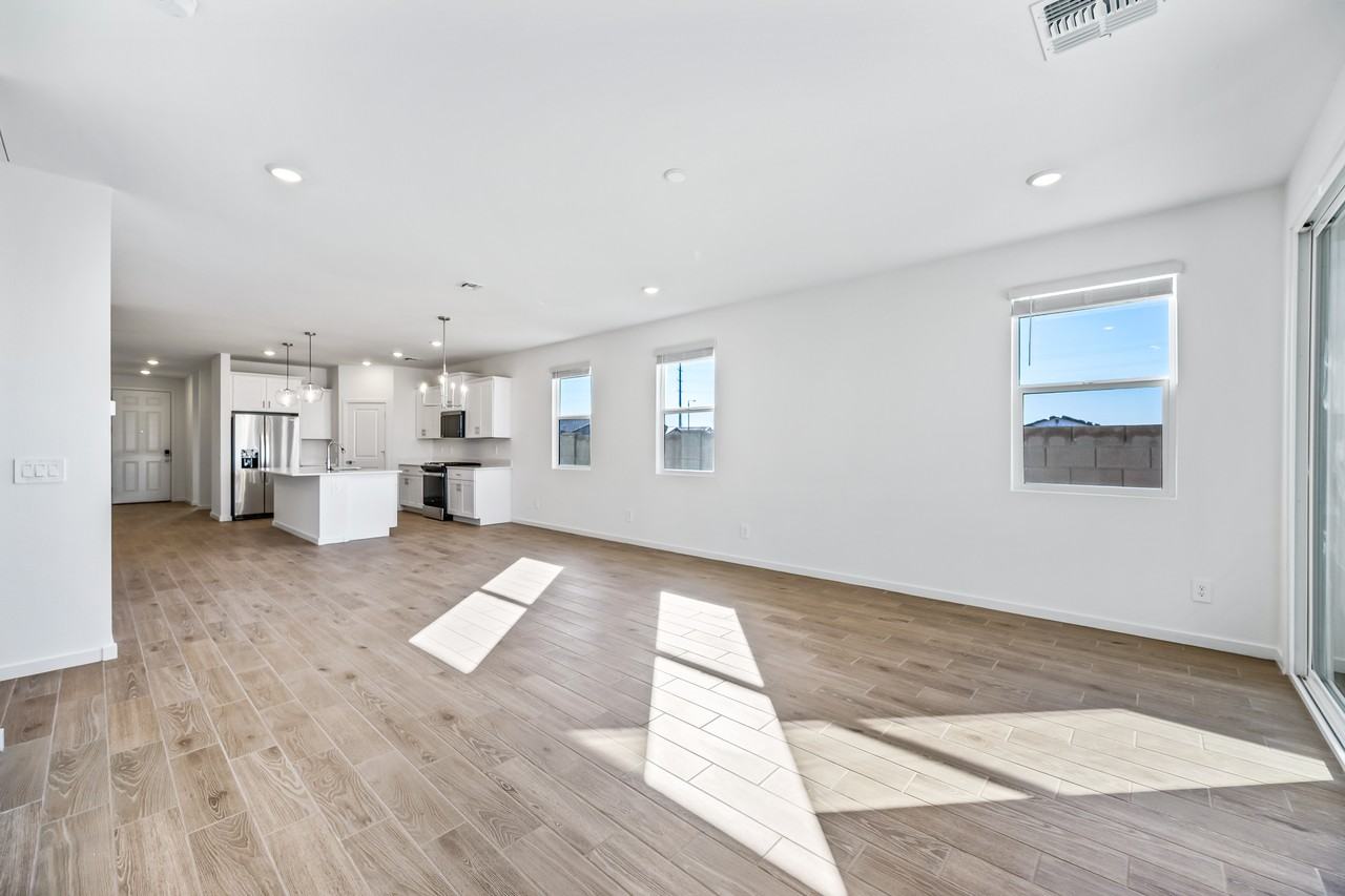 2436 Fortana Drive - Photo 4 of 28