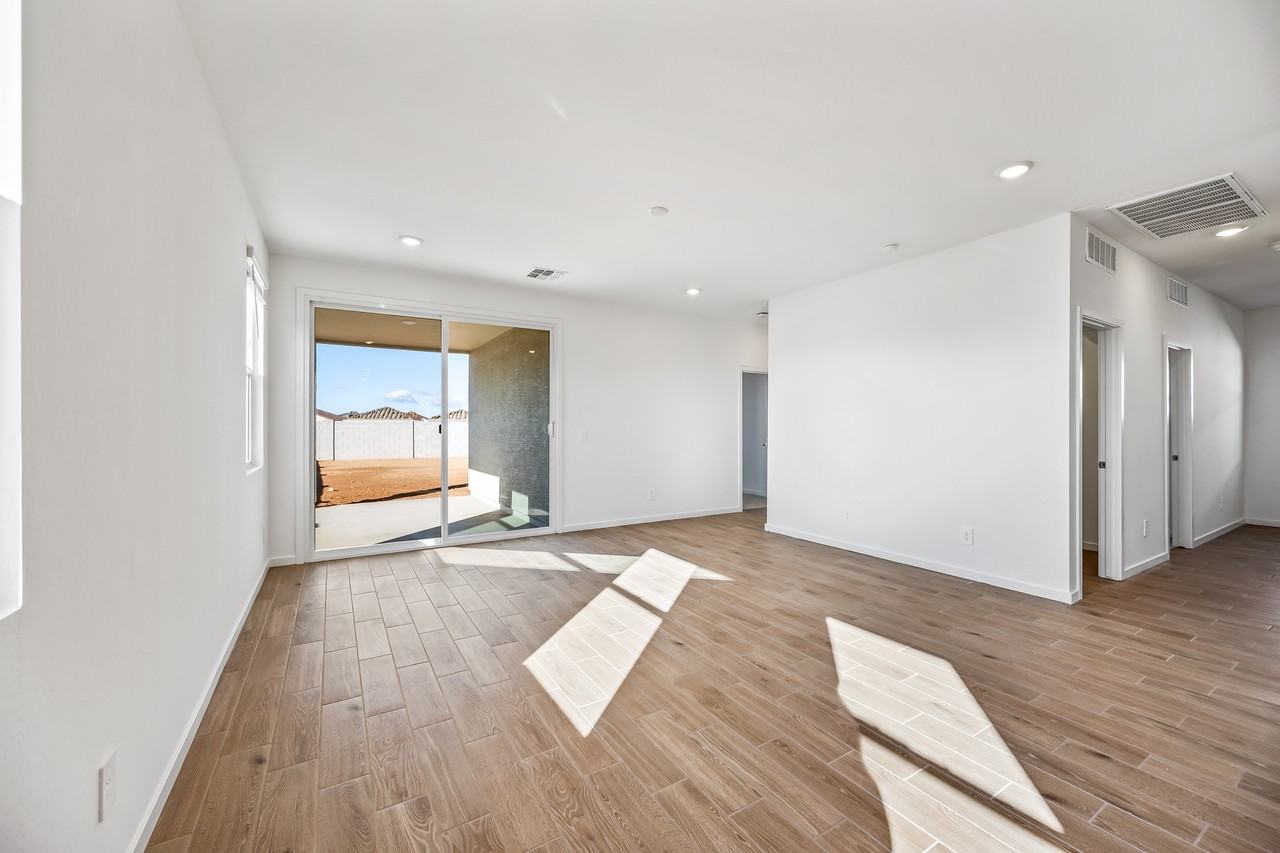 2436 Fortana Drive - Photo 3 of 28