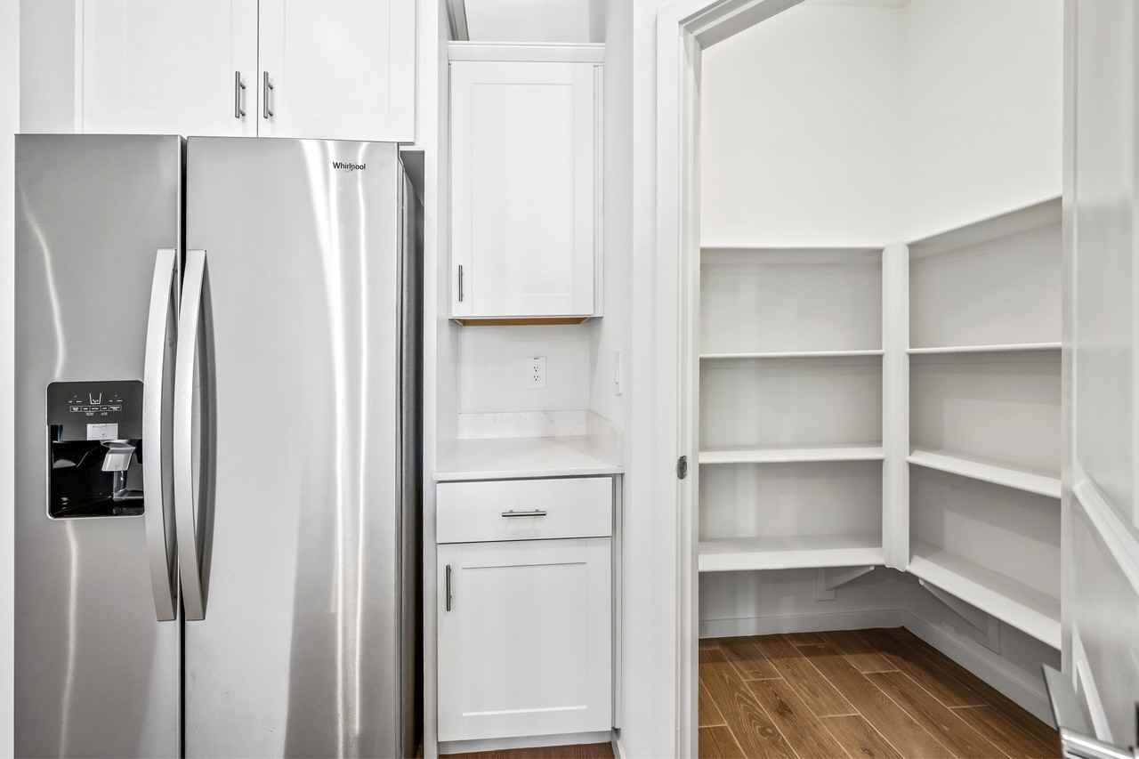 2436 Fortana Drive - Photo 7 of 28