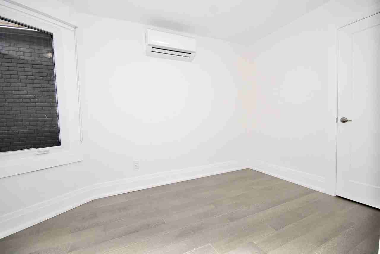 781 Dovercourt Road - Photo 5 of 12