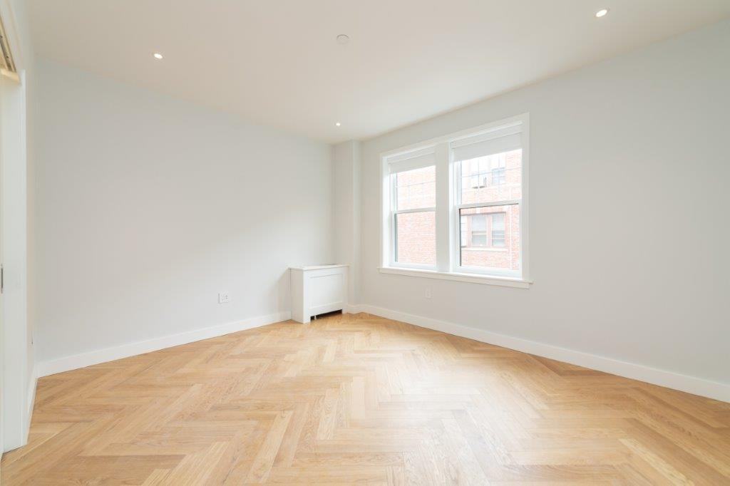 22 Forest St #31 - Photo 3 of 11