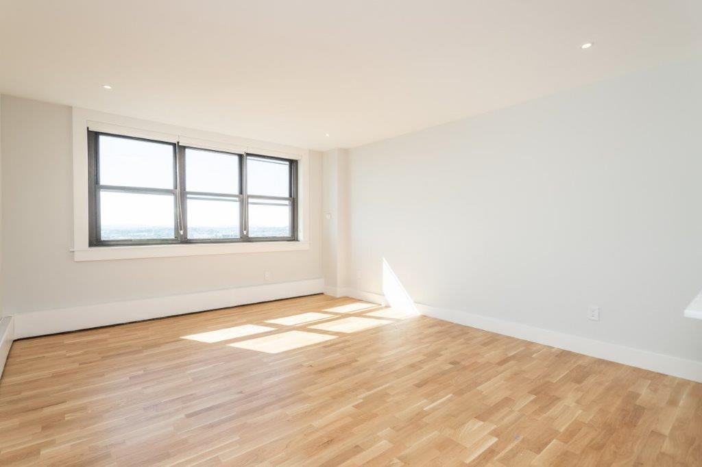 1413 Columbia Rd #15F - Photo 7 of 29