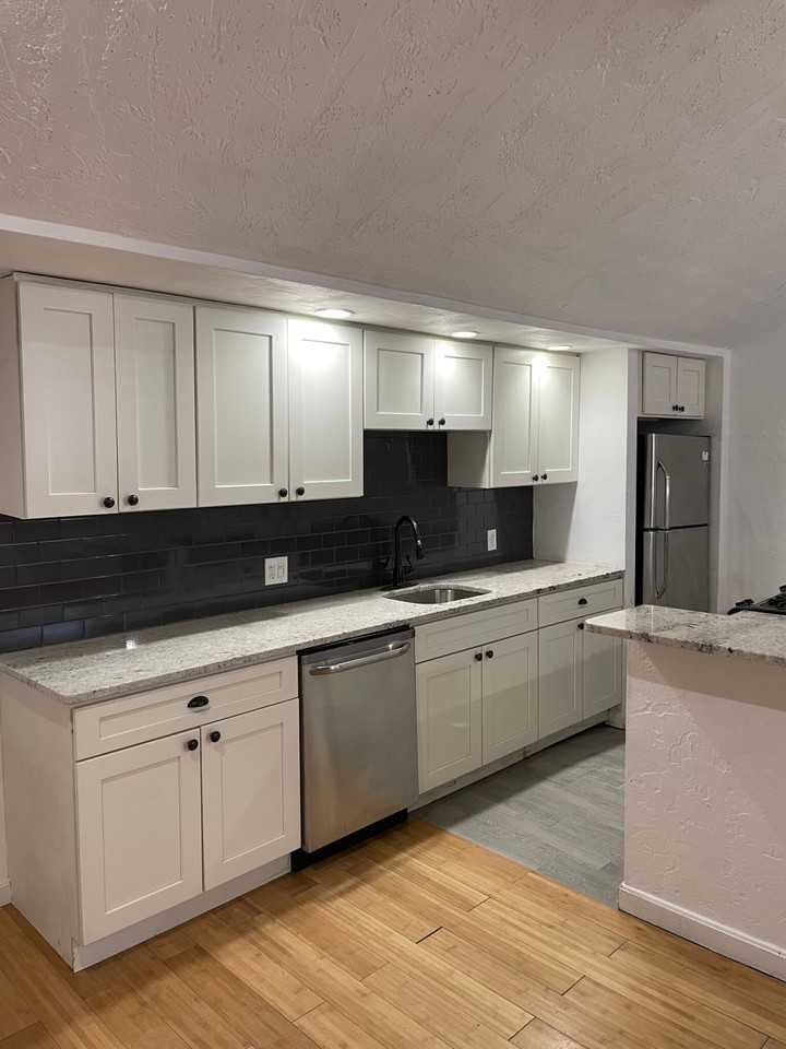 244 Maverick St #1 - Photo 3 of 12