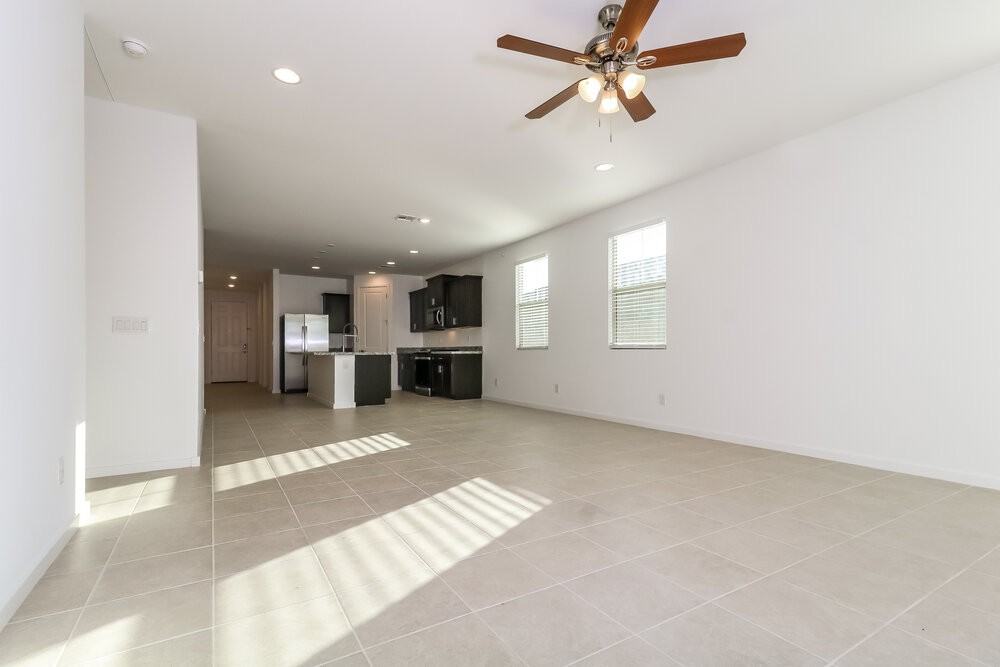 11014 W Luxton Ln - Photo 5 of 16