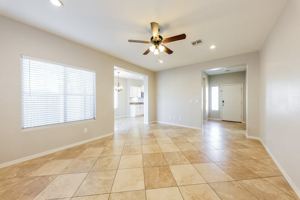 2141 W Barwick Dr - Photo 5 of 17