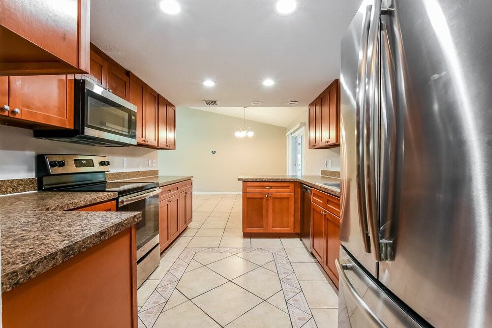 829 W Birchwood Cir - Photo 5 of 16