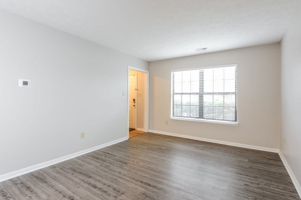 9124 Lansburgh Ct - Photo 6 of 21