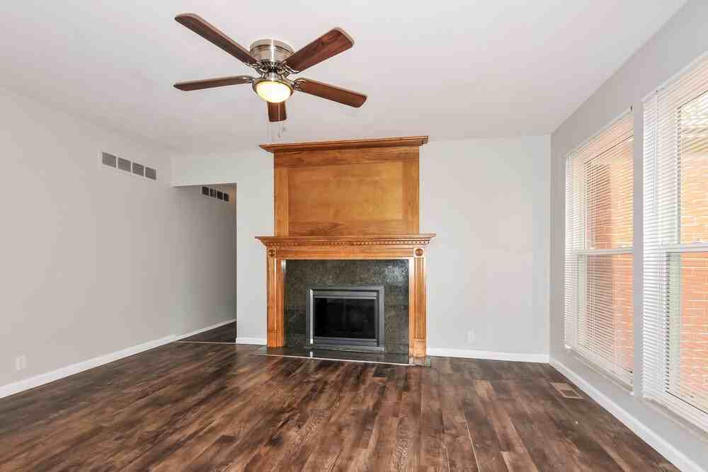 13 Cricket Ct - Photo 5 of 17