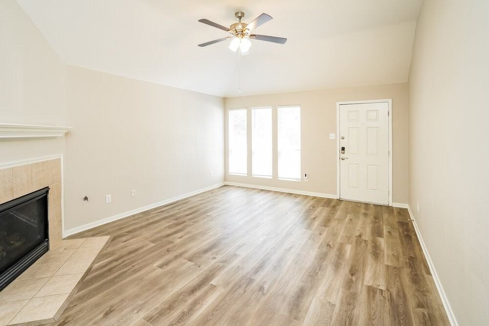 16924 Tableland Trl - Photo 4 of 19