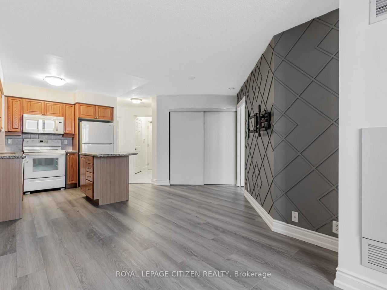 80 Harrison Garden Boulevard #2128 - Photo 3 of 15