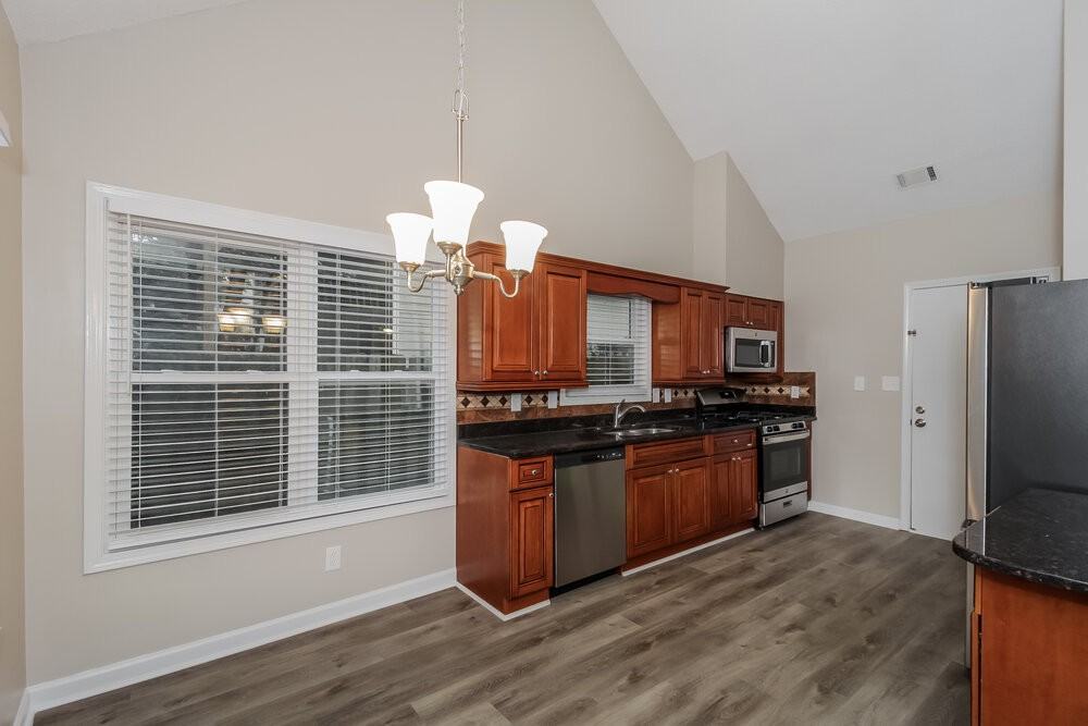 4252 Brandy Ann Dr - Photo 6 of 16