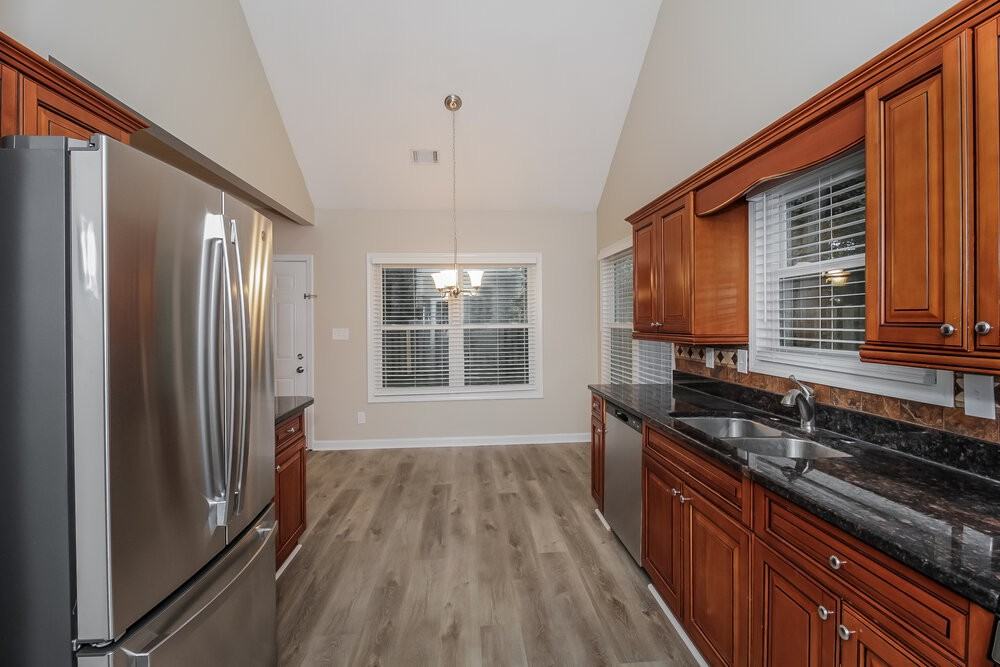 4252 Brandy Ann Dr - Photo 7 of 16