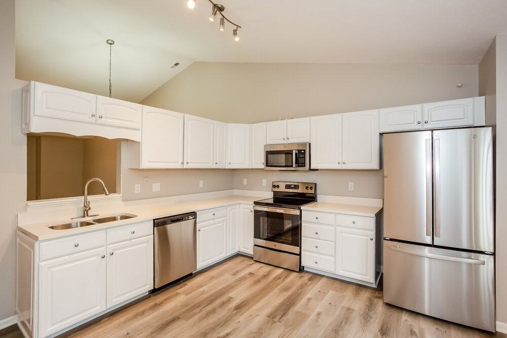 1333 Cypress Dr - Photo 6 of 16