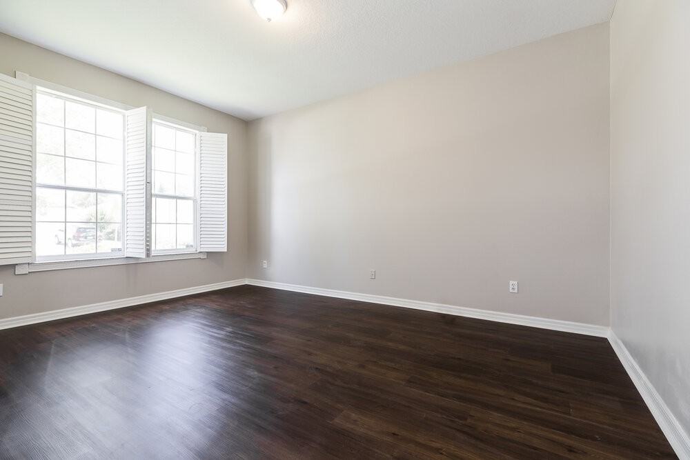 13349 Old Dock Rd - Photo 6 of 18