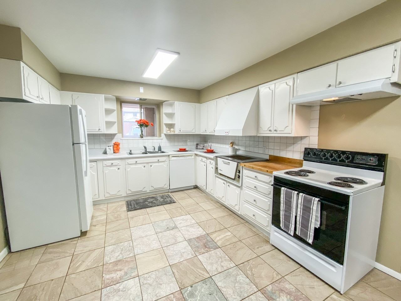 1035 West Fiedler Lane #11 - Photo 5 of 28