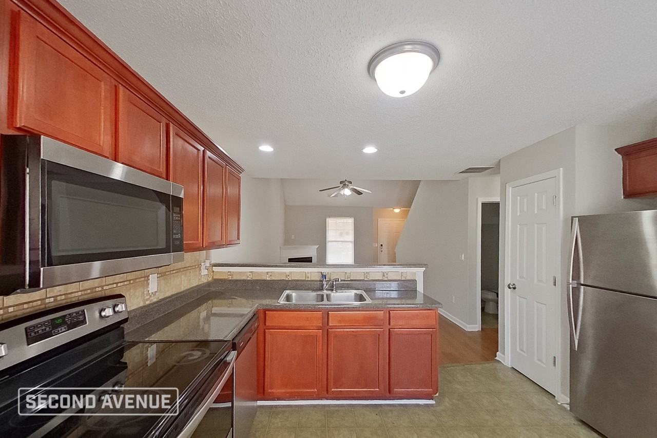 203 Ben Ln - Photo 6 of 30