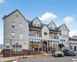 featured image of 125 N Washington St