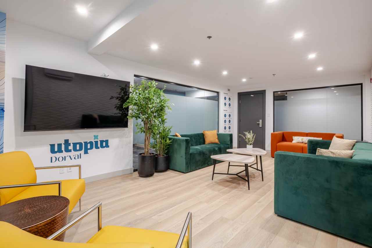 Utopia - Dorval - Photo 2 of 10