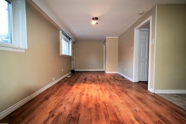 Davidson St. Duplex - Photo 4 of 13