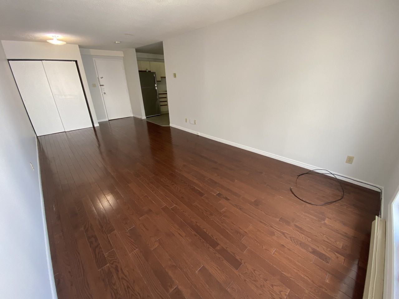 122 Princess St - Photo 7 of 11