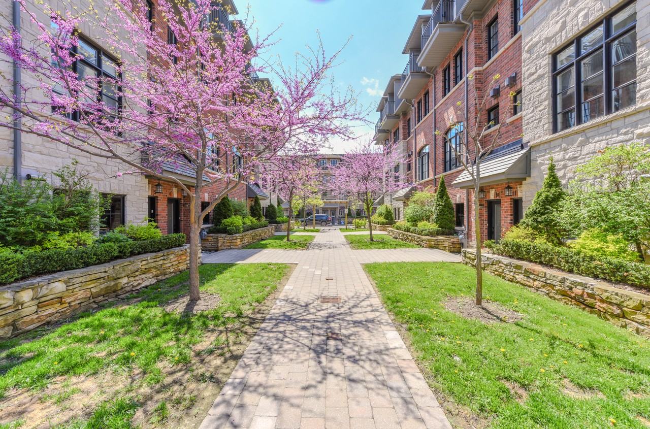 The Ossington - Photo 3 of 50