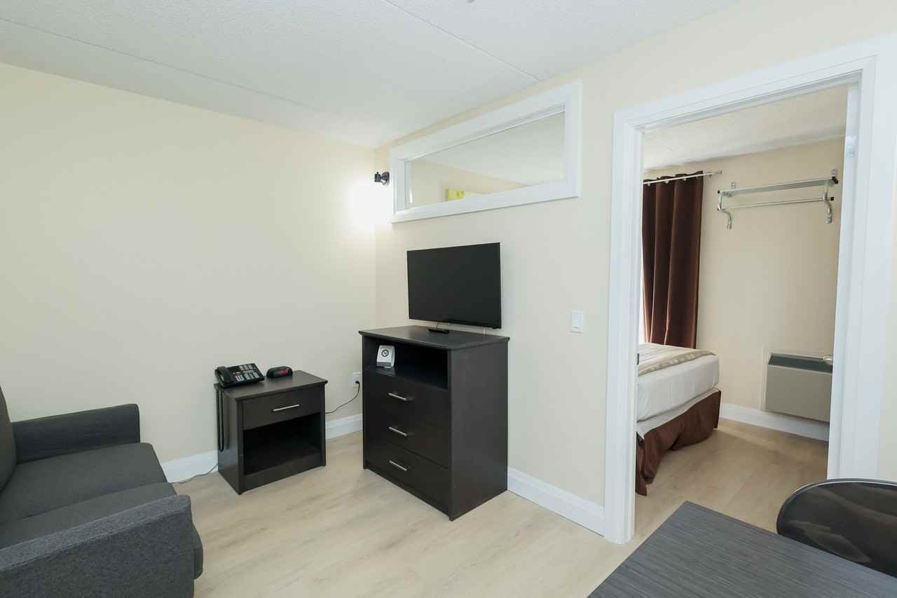 4029 River Rd - Photo 3 of 12