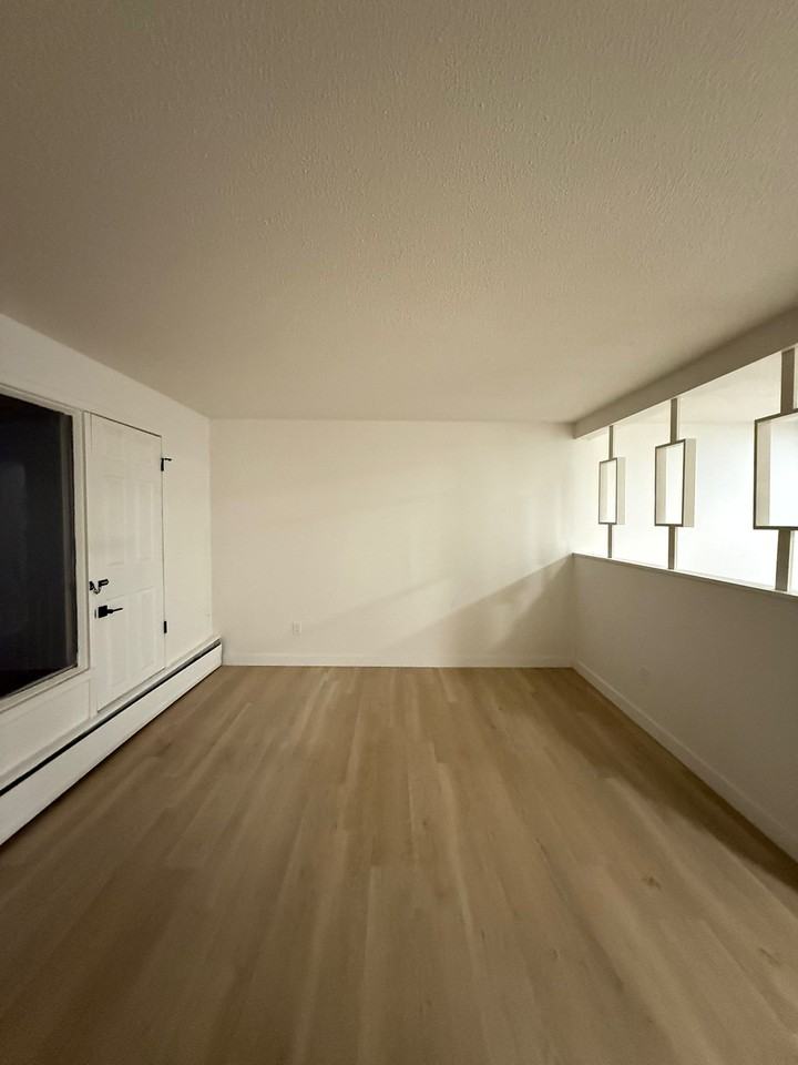 The Mcdonald - Photo 5 of 20