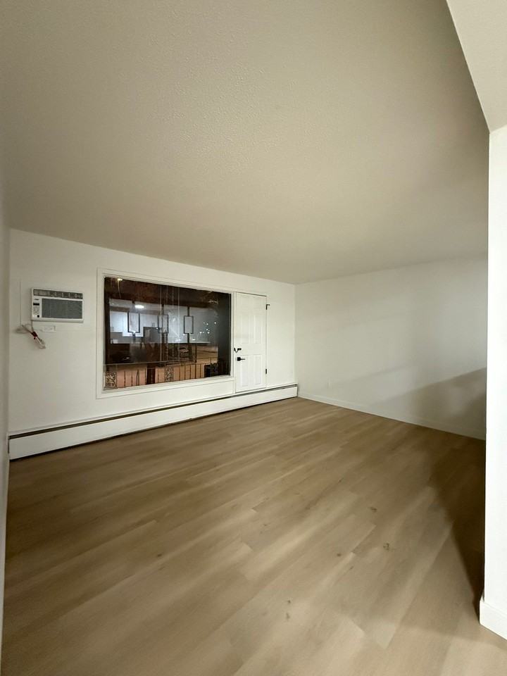 The Mcdonald - Photo 7 of 20