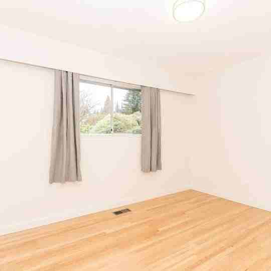 1234 Chamberlain Drive - Photo 6 of 24