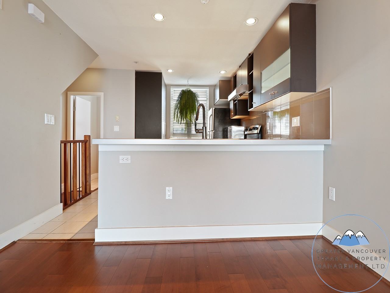 728 14th St W - Photo 6 of 50