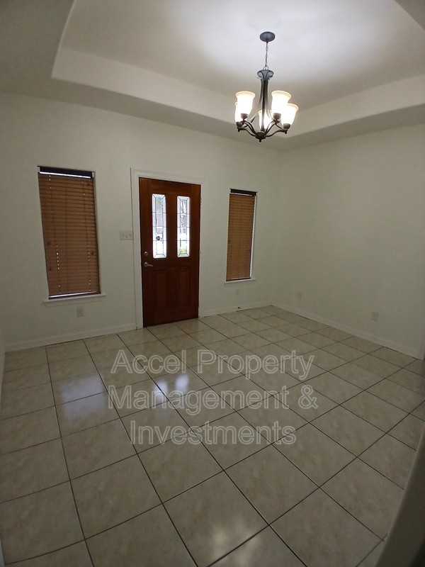 128 San Jacinto St - Photo 2 of 28