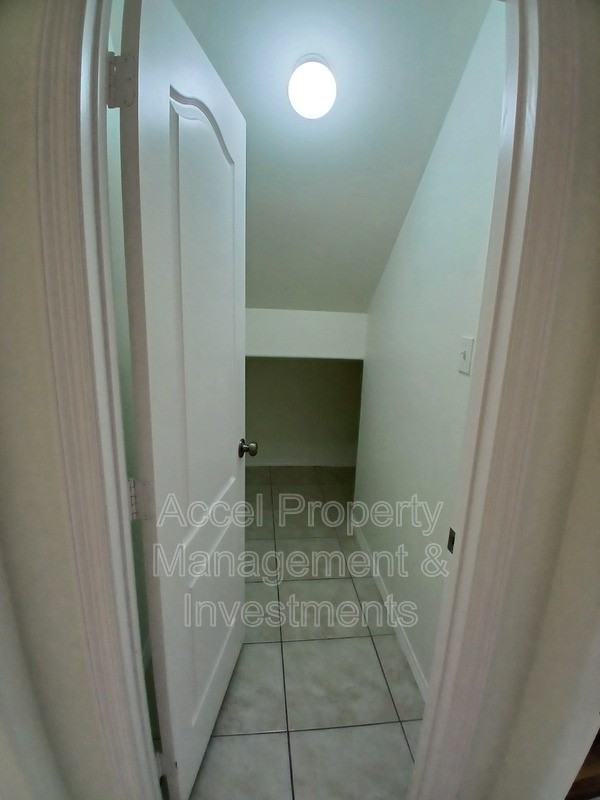 128 San Jacinto St - Photo 4 of 28