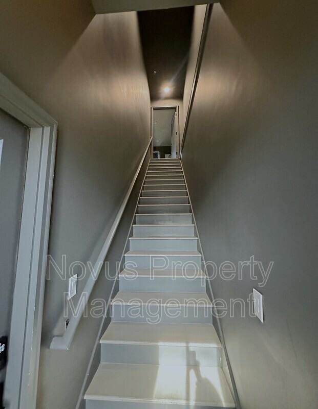 153 Minden Pl - Photo 3 of 19