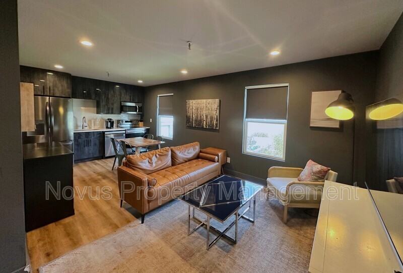 153 Minden Pl - Photo 4 of 19