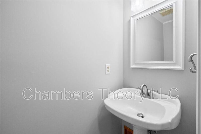 8300 White Star Ct - Photo 4 of 38