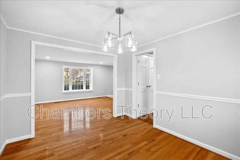 8300 White Star Ct - Photo 7 of 40