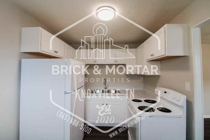 500 Farragut Ave #4 - Photo 6 of 15