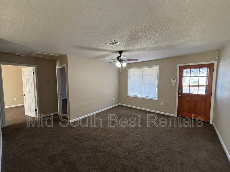 26 Hiland Pl #B - Photo 2 of 9